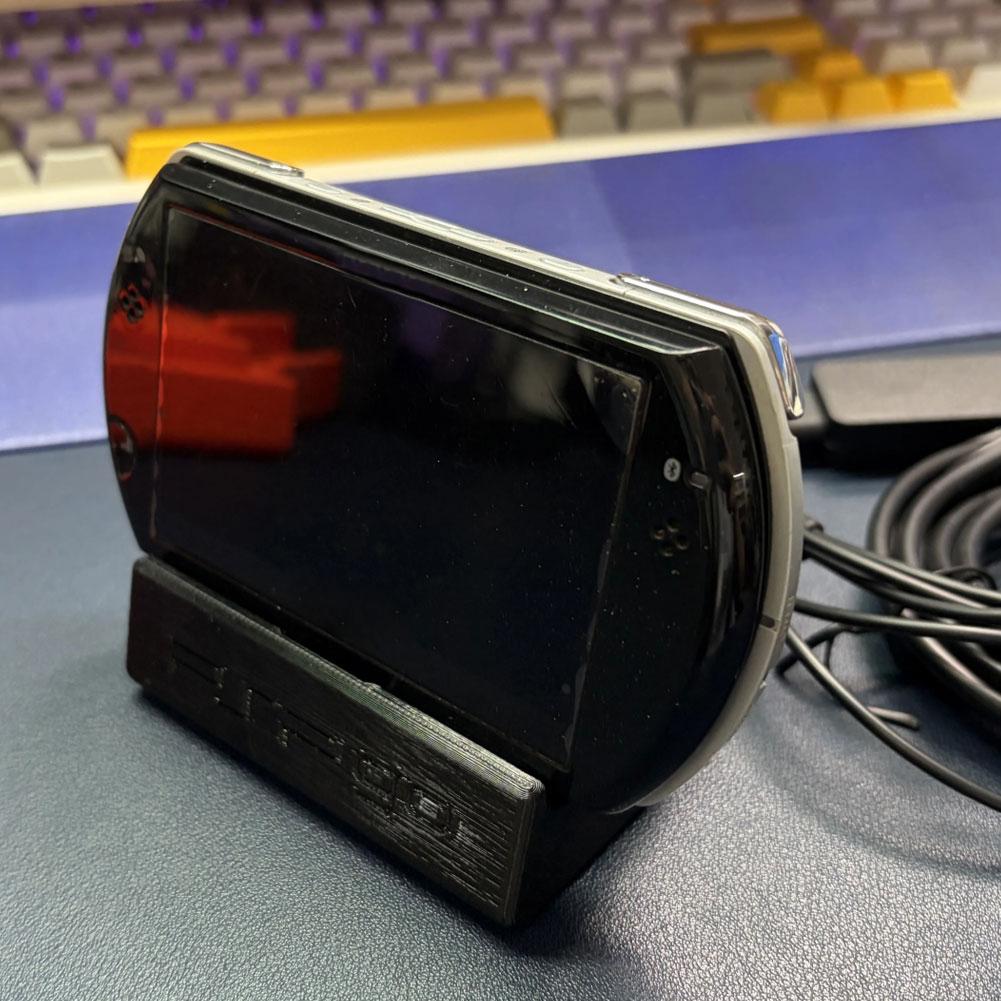 PSP Go用3Dプリントドック - コンポーネントケーブル - 3D Printing Output のレビューと価格